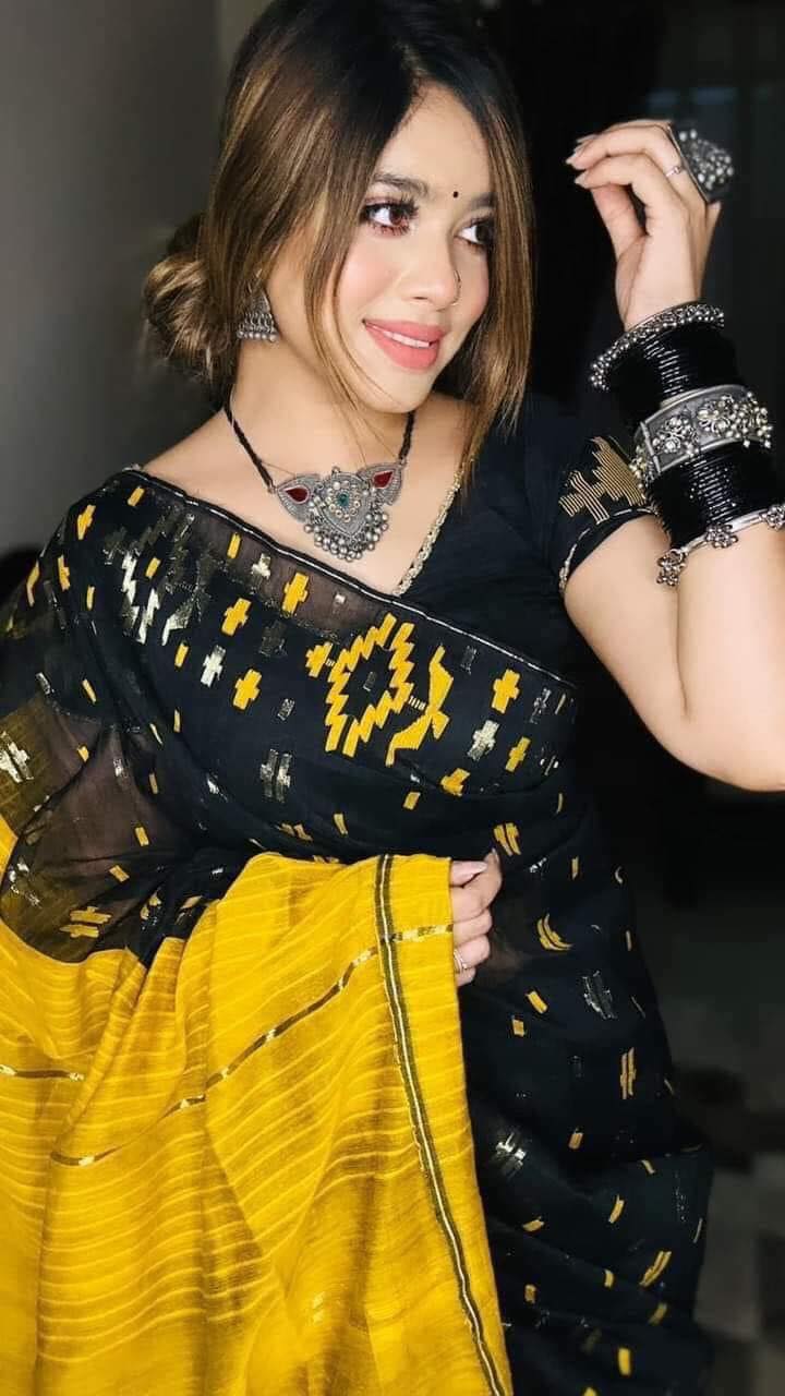 ৬০ কাউন্ট সুতার জামদানি শাড়ির সাথে ব্লাউজ পিছ। DJS-01