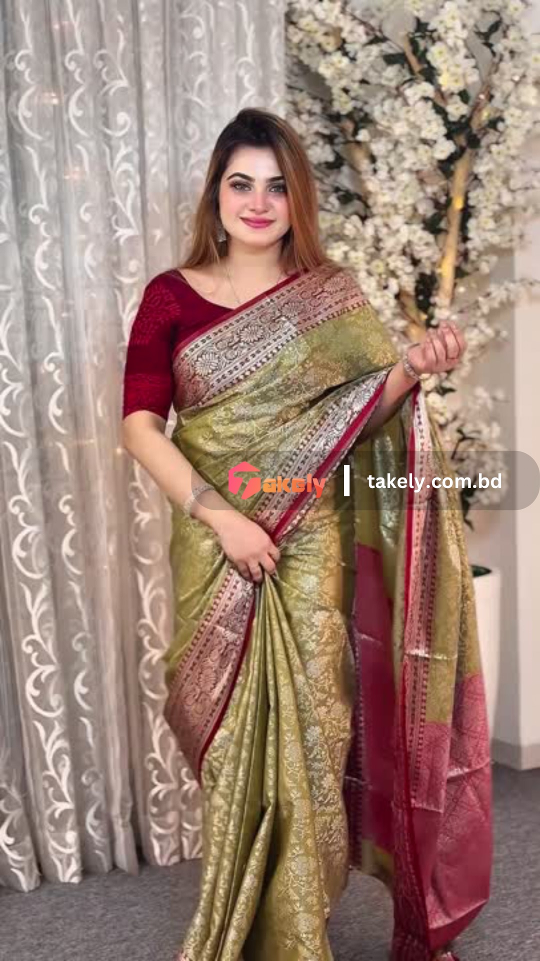 প্রিমিয়াম সিল্ক কাতান শাড়ি ব্লাউজ পিস সহ। PKS-10