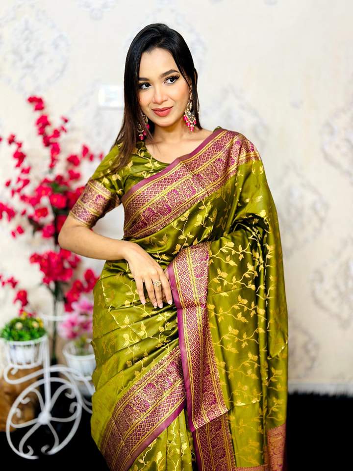 সফ্ট সিল্ক কাতান শাড়ি ব্লাউজ পিস সহ। PKS-16